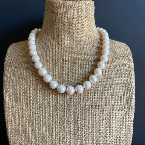 11mm genuine freshwater Pearl Necklace.